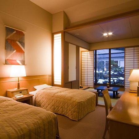 Hotel Takitei à Kanazawa Extérieur photo